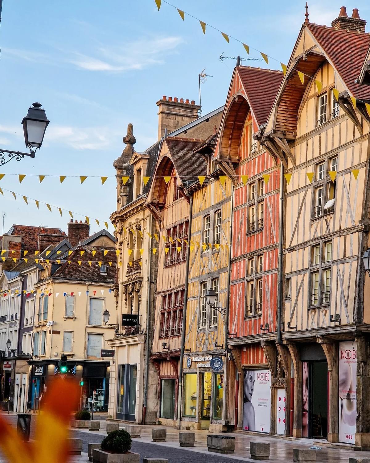 Le Sacre Troyes Apartment Exterior photo
